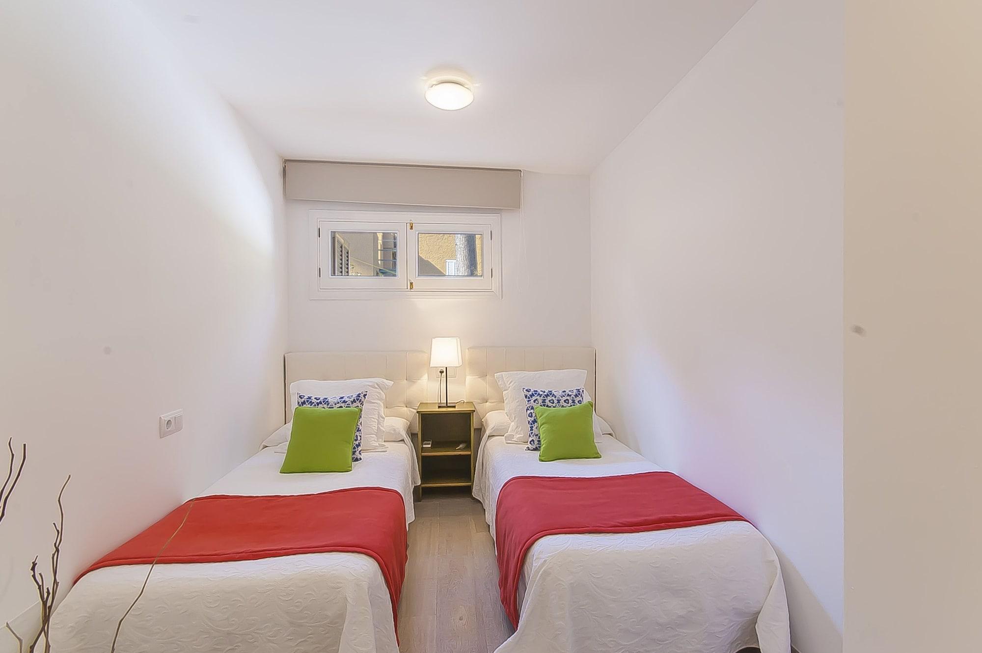Alcanada - Family Only Villa *