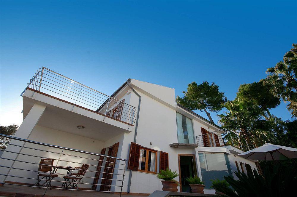 Villa Alcanada - Family Only *